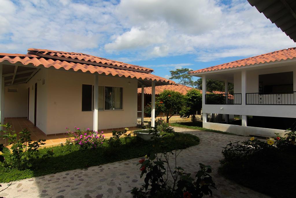 Hotel Campestre Mastranto Βιλιαβισένσιο Εξωτερικό φωτογραφία